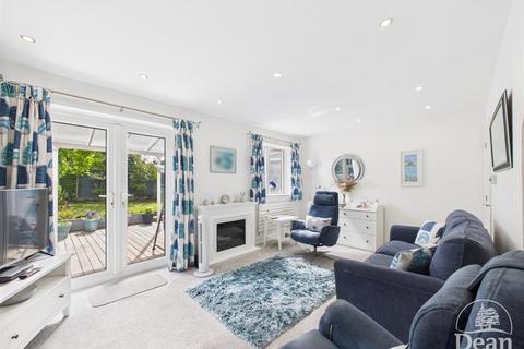 3 bedroom semi-detached house for sale, Bishops Gate, Lydney GL15