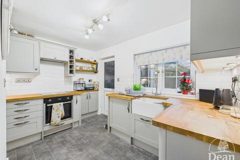 3 bedroom detached house for sale, Cinderhill, Coleford