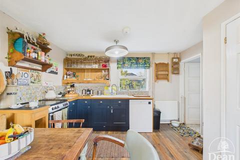3 bedroom terraced house for sale, Severn View Road, Lydney GL15