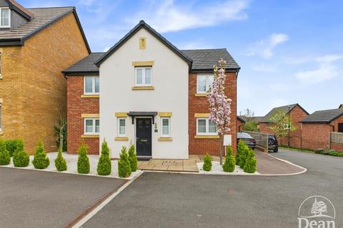Potter Grove, Lydney GL15