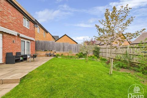 undefined, Potter Grove, Lydney GL15