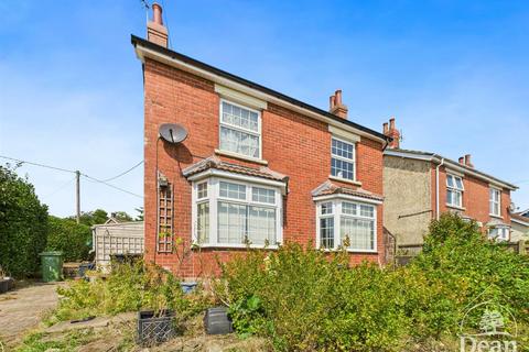 Slade Road, Lydney GL15