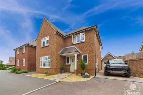 undefined, Gordon Sargent Close, Lydney GL15