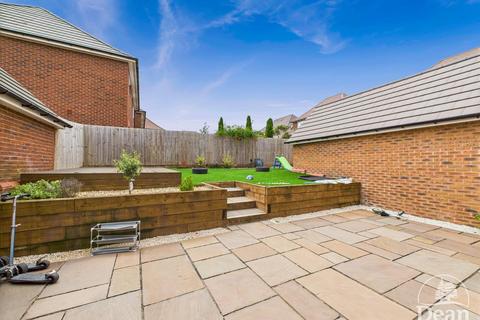 undefined, Gordon Sargent Close, Lydney GL15