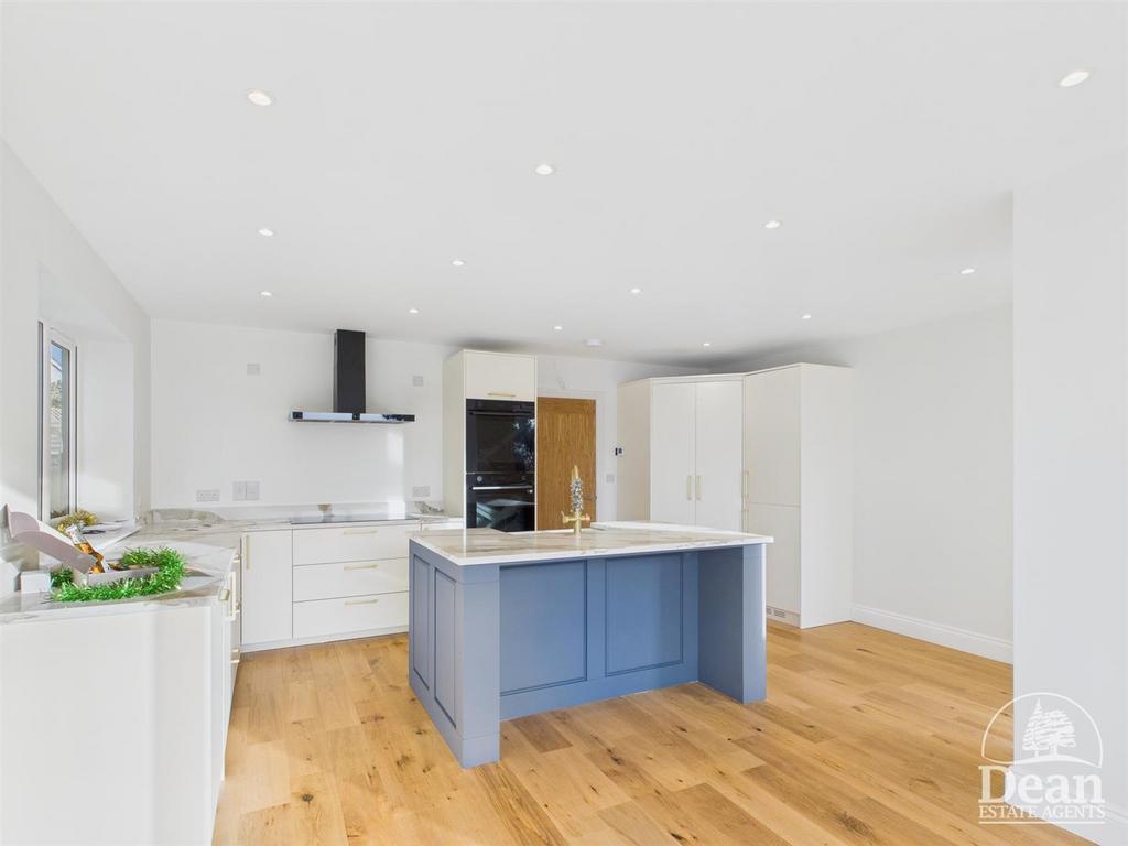 Kitchen / Diner