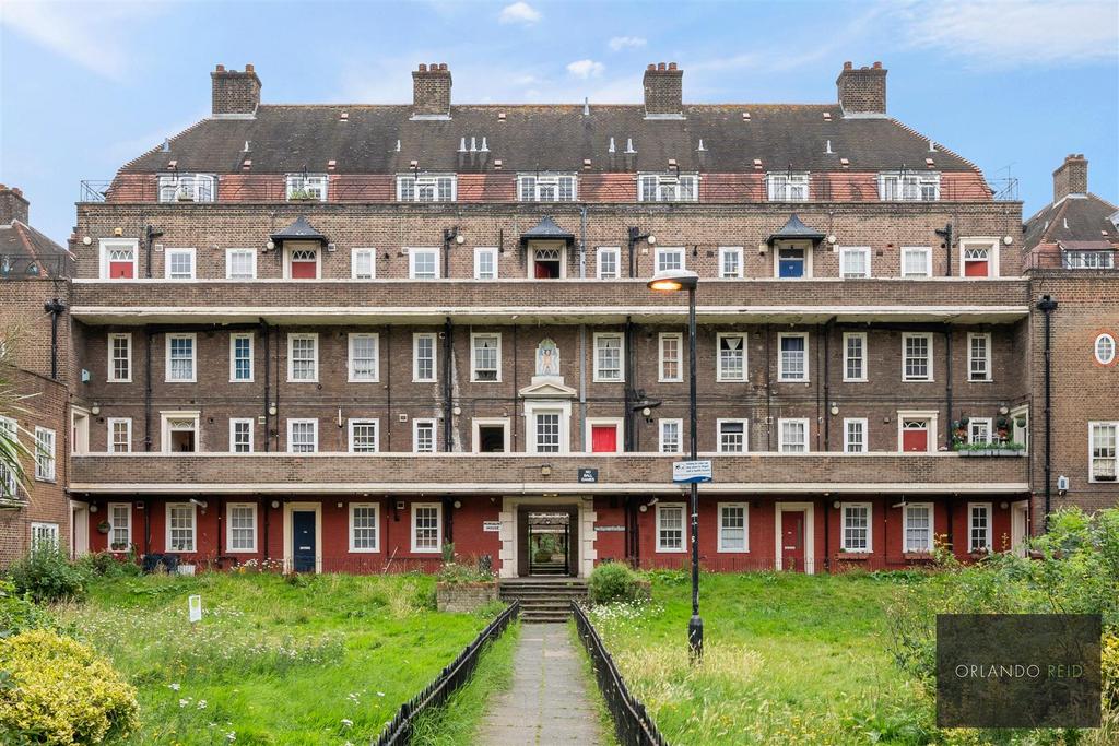 12 A Mordaunt House SW8 2 AL-1.jpg