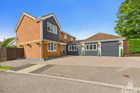 undefined, Augustus Way, Lydney GL15