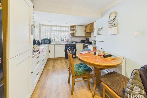 undefined, Lakeside Avenue, Lydney GL15