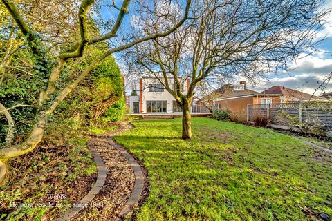 4 bedroom detached house for sale, Longford Road, Cannock WS11