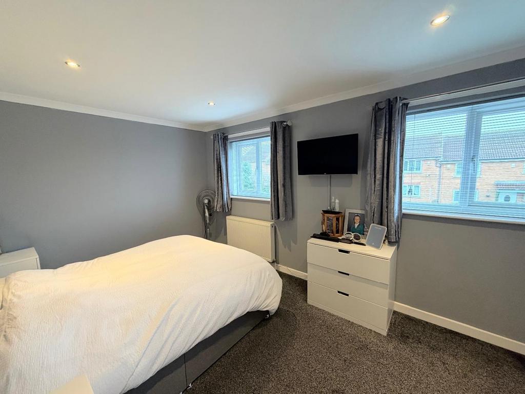 Bedroom 1 ( front)