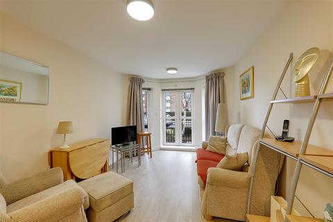 1 bedroom retirement property for sale, Wyresdale House, 90 Heene Road, Worthing BN11