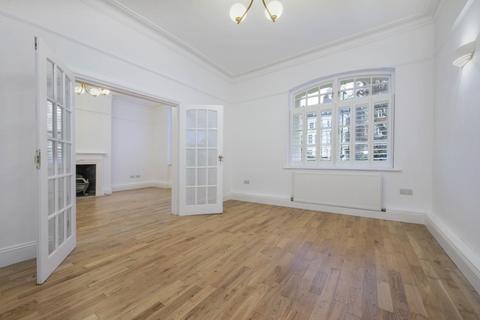 3 bedroom apartment to rent, Rodney Court, Maida Vale, London, W9