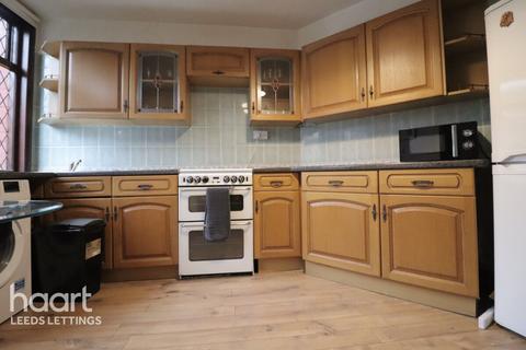 undefined, Parkfield Mount, Leeds