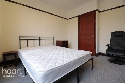 undefined, Parkfield Mount, Leeds