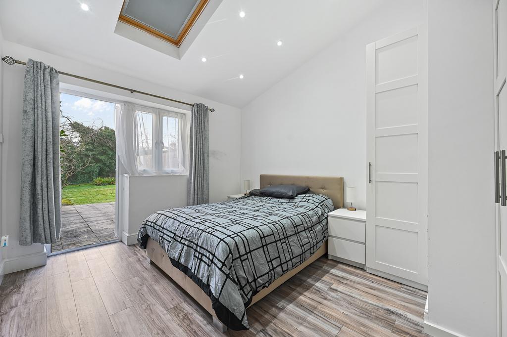 CS - 40 B Northwick Avenue - Bedroom3 (1)