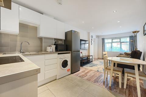 1 bedroom flat to rent, Northwick Avenue, Harrow, Greater London, HA3 0AB