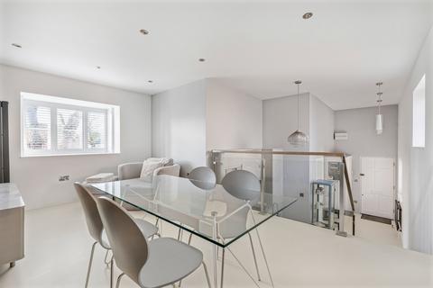 1 bedroom flat for sale, Creighton Road, London N17
