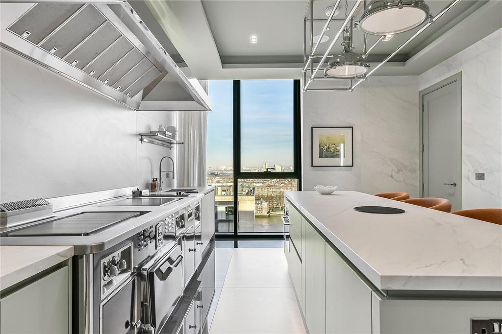 Kitchen/Dining Area