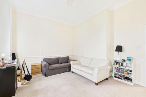 2 bedroom apartment for sale, Lisburne Crescent, Torquay