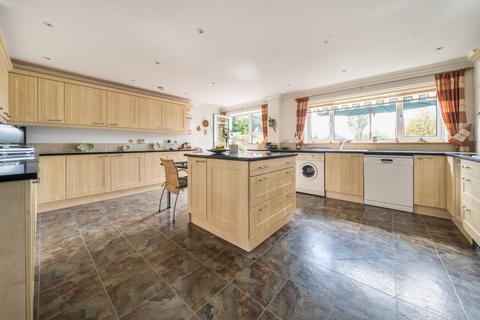 5 bedroom detached house for sale, The Avenue, Bedfordshire LU6