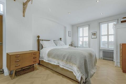 2 bedroom flat for sale, Hillfield Avenue, LONDON N8