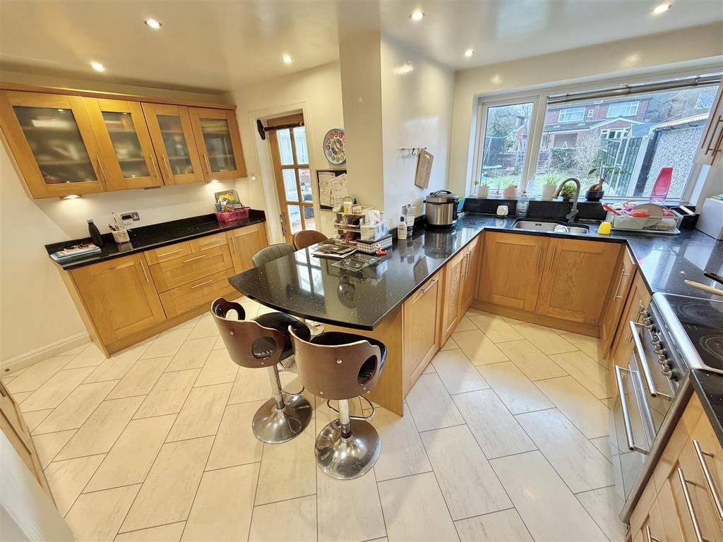 Breakfast Kitchen 2
