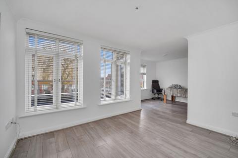 2 bedroom flat to rent, Magdalene Gardens, Wren Court, N20