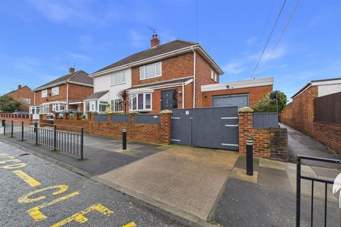 2 bedroom semi-detached house for sale, Helvellyn Road, Hillview, Sunderland