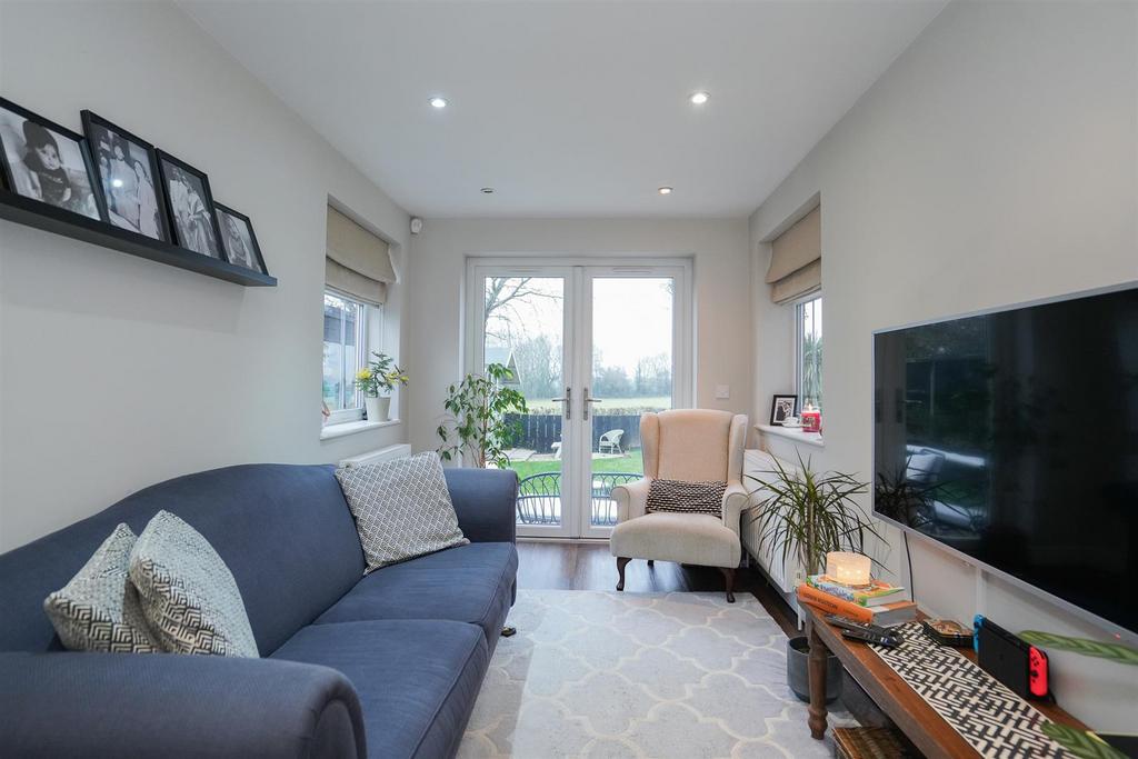 Home Close-15.jpg