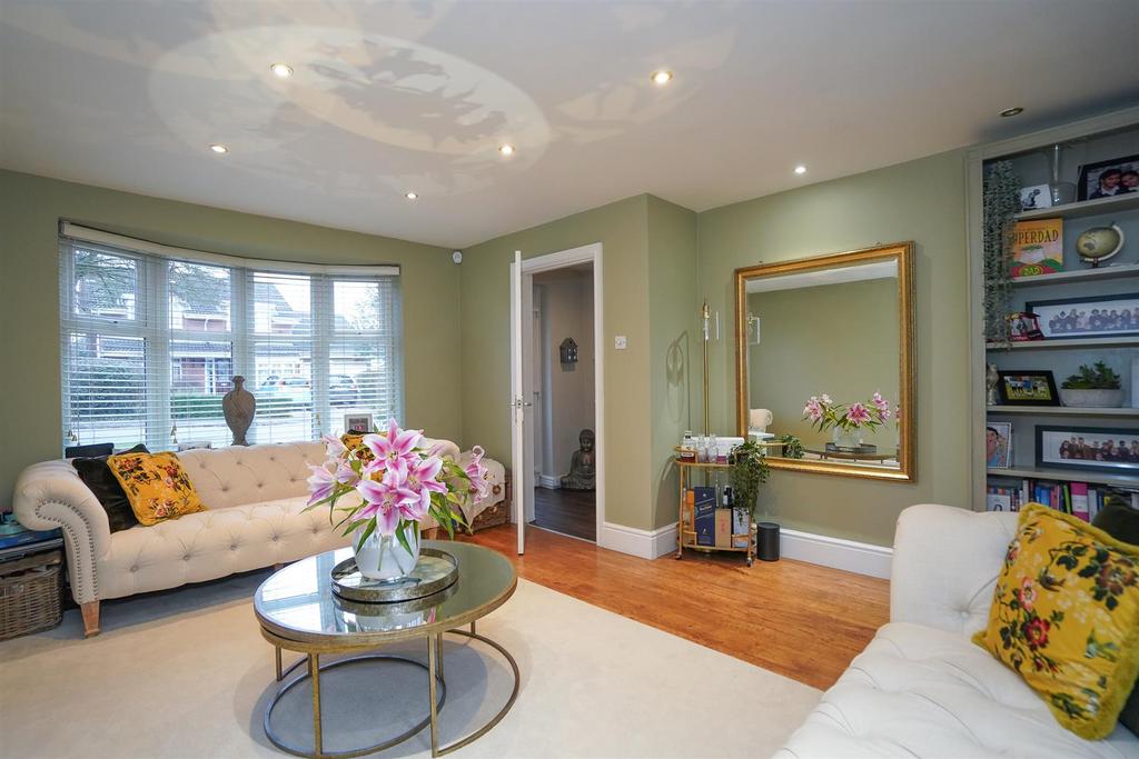 Home Close-20.jpg