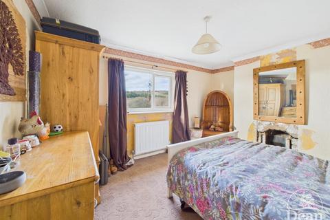 2 bedroom end of terrace house for sale, Woodland Road, Parkend, Lydney