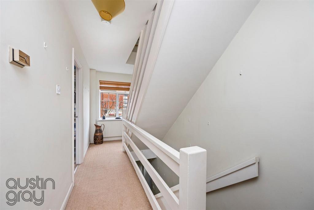 Westbourne Place, 19-008.JPG