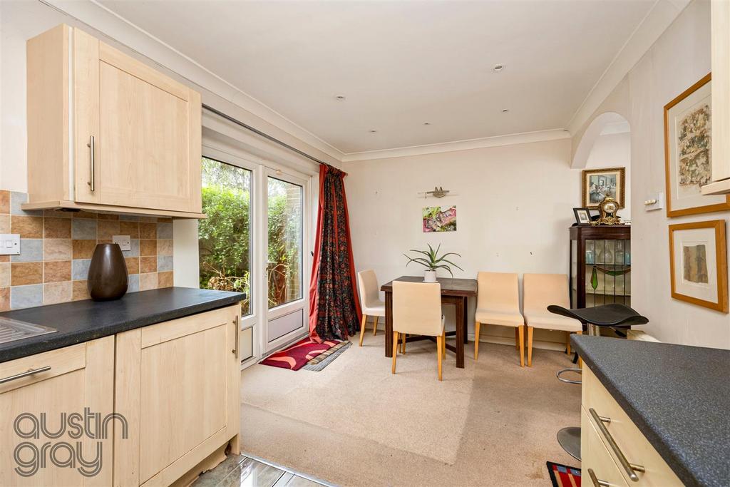 Westbourne Place, 19-015.JPG