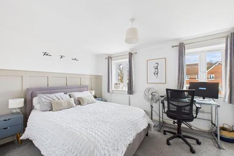 undefined, Carter Drive, Horsham RH12