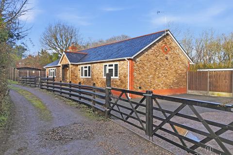 undefined, Mount Bovers Lane, Hockley, SS5 4