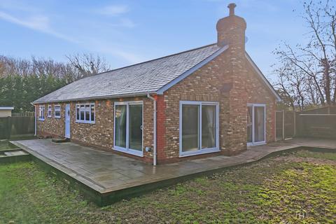 undefined, Mount Bovers Lane, Hockley, SS5 4