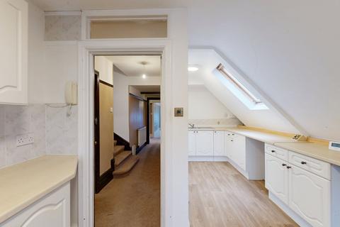 3 bedroom flat for sale, Grimston Avenue, Folkestone, CT20