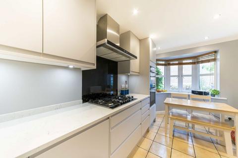 undefined, Nicholson Mews, Kingston Upon Thames KT1