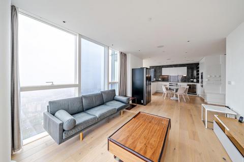 3 bedroom flat for sale, Devan Grove, London N4