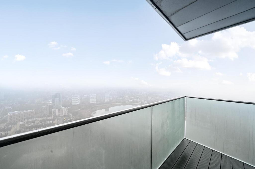 Davidson Frost-Wellings, DFW, London, Balcony.jpg