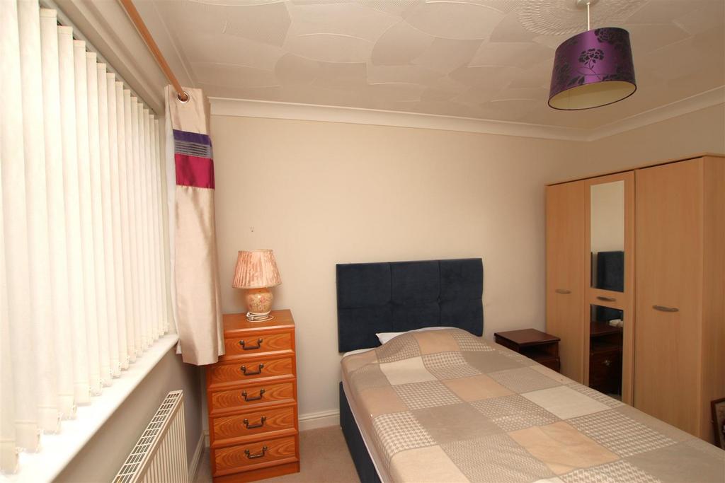 Bedroom One - b.JPG