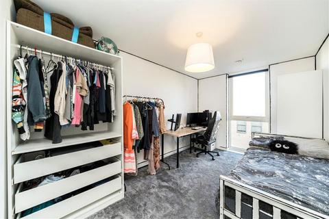 2 bedroom flat for sale, Batavia Road, London SE14