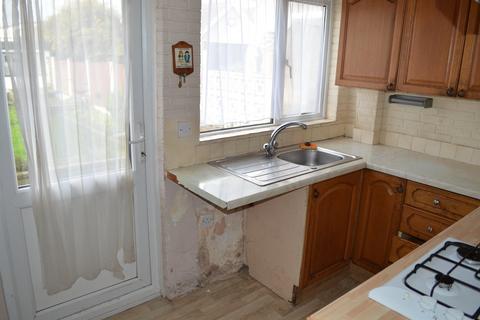 3 bedroom terraced house for sale, Sunningdale Avenue, Rainham, RM13