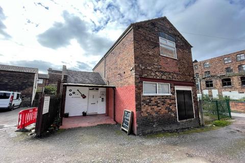 3 bedroom terraced house for sale, Market Place, Stoke-on-Trent ST6