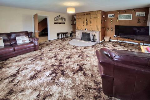 undefined, Southrop, Lechlade, Gloucestershire, GL7