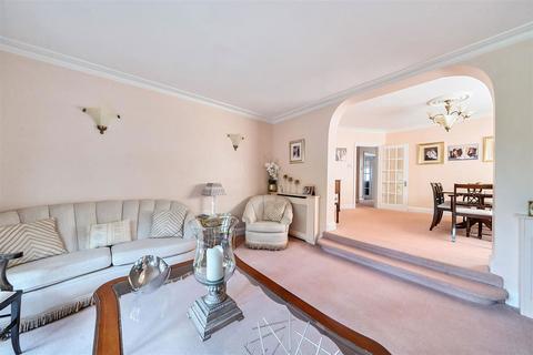 undefined, Caldecote Gardens, Bushey WD23