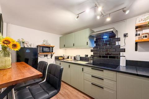 2 bedroom terraced house for sale, Longwood Gate, Huddersfield HD3