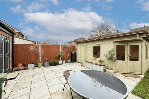 undefined, Weale Grove, Woodloes Park, Warwick