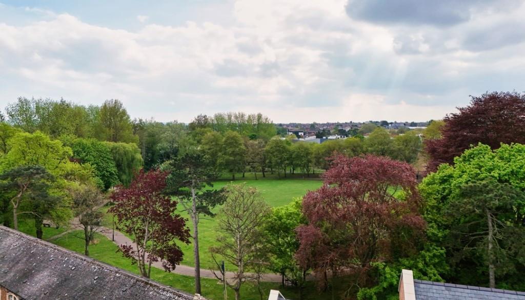 Gallery Courtfield-Gardens-Trowbridge-plot-12-view