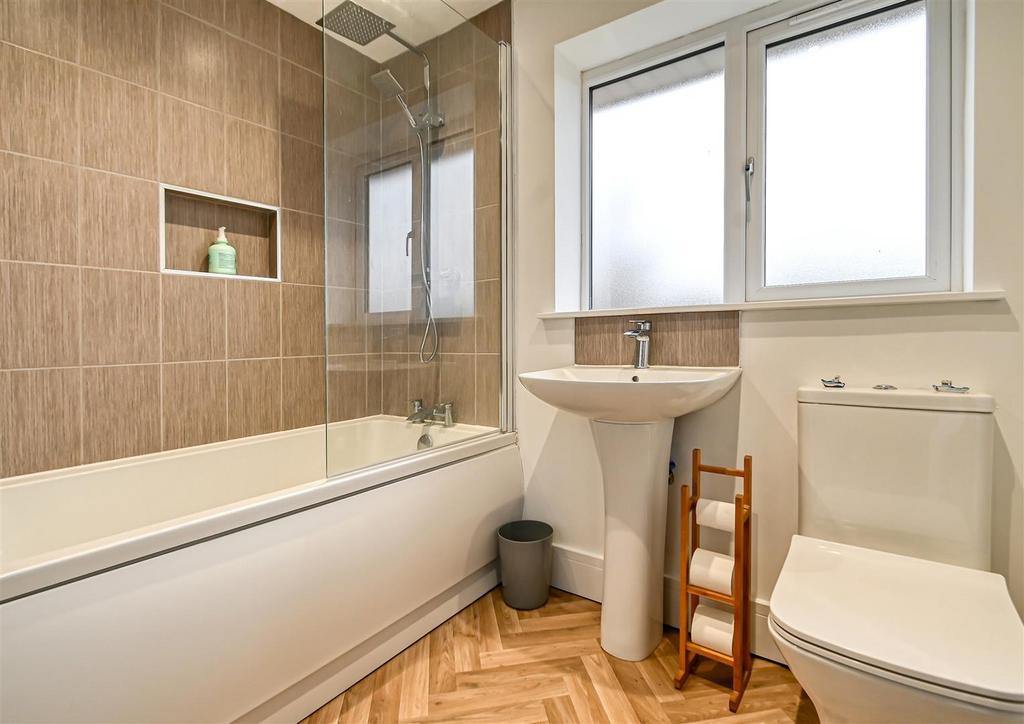 7 Hillside Avenue-11.jpg